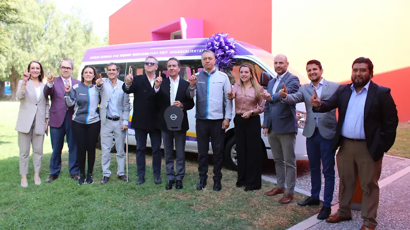 ENTREGA DE CAMION NISSAN AL CRIT